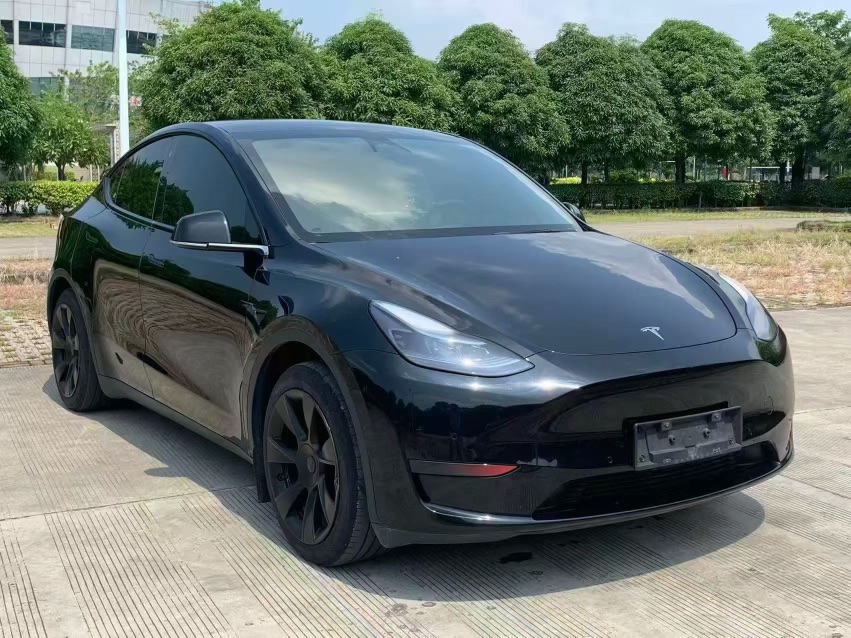 Tesla Model Y 2024 #3 Tesla Model Y 2024 immagine di auto #3
