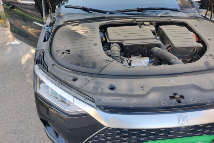 BYD Han 2024 car image #28