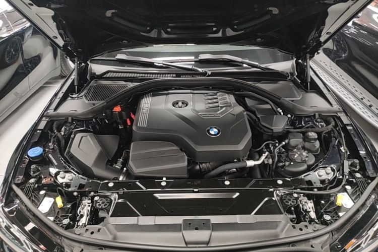 BMW 3 Series 2025 #20 BMW 3 Series 2025 car image #20