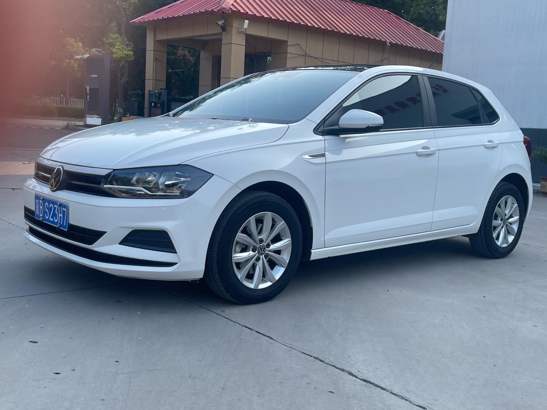 Volkswagen Polo 2021 car image 