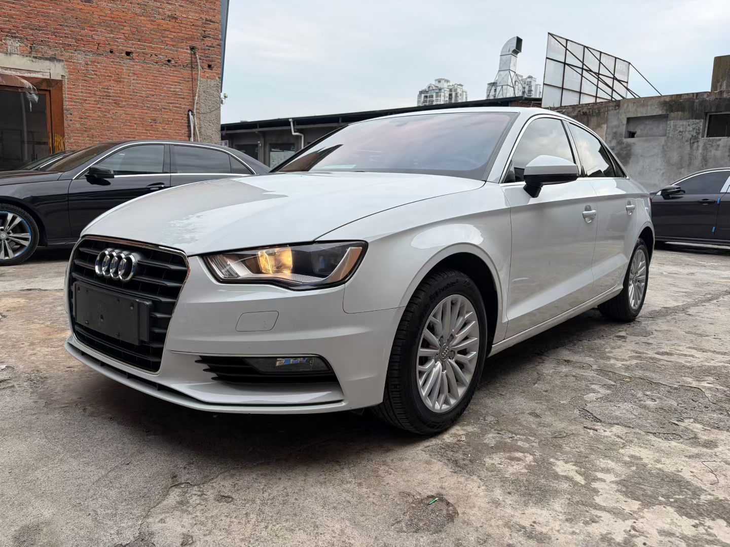 2016 2016 car image
