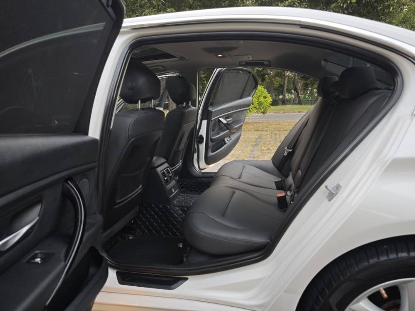 BMW 3 Series 2017 #7 BMW 3 Series 2017 car image #7