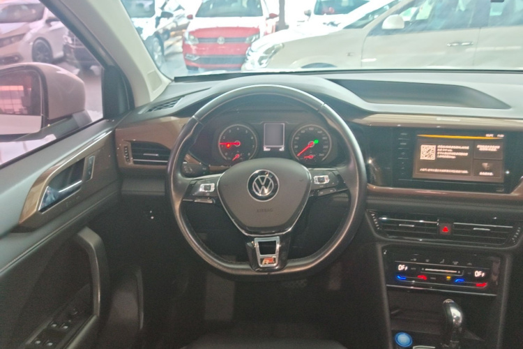 Volkswagen Tharu 2021 #11 Volkswagen Tharu 2021 car image #11