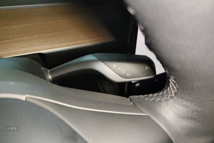 Tesla Model Y 2021 #16 Tesla Model Y 2021 car image #16