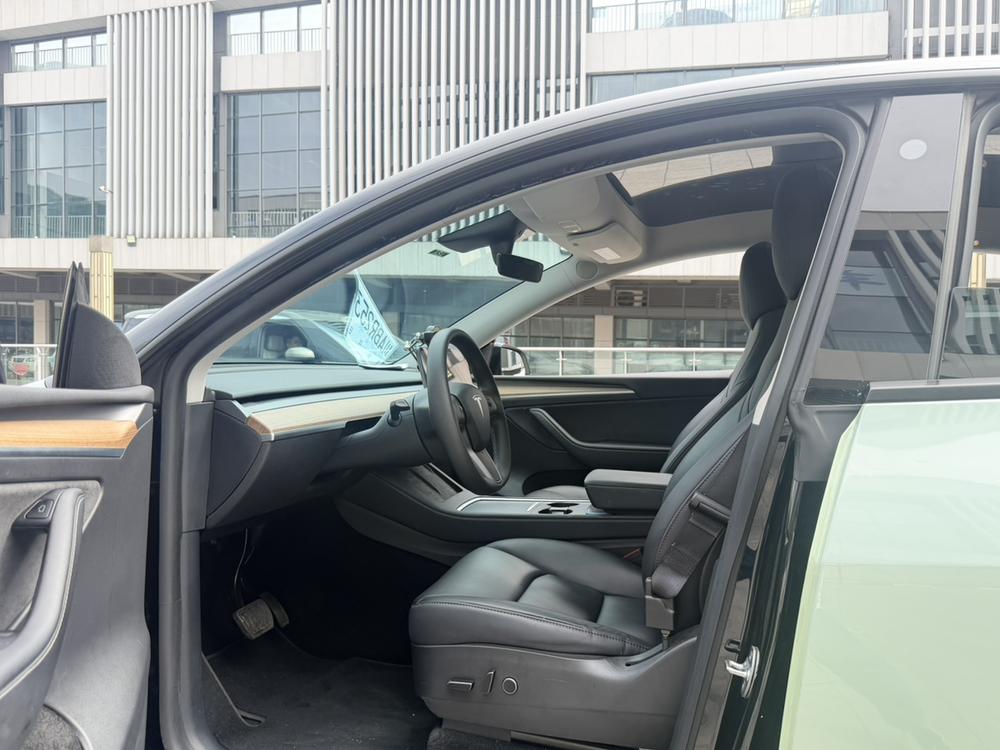 Tesla Model Y 2021 #15 Tesla Model Y 2021 صورة سيارة #15