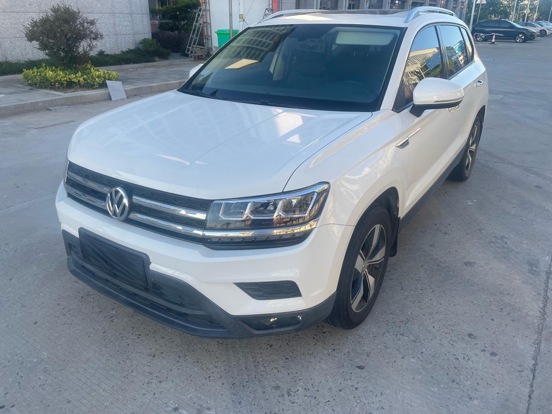2020 2020 car image
