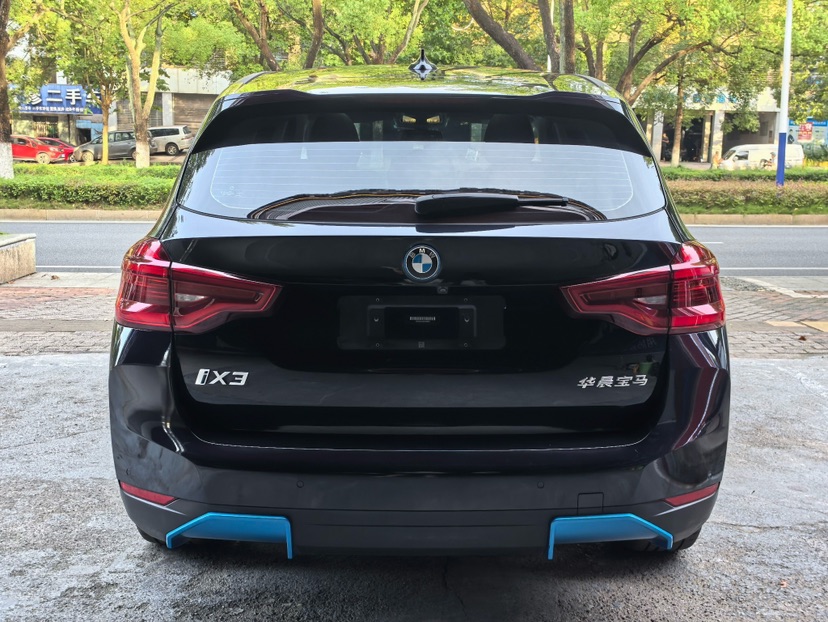 BMW iX3 2021 #4 BMW iX3 2021 car image #4