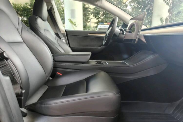 Tesla Model Y 2023 #13 Tesla Model Y 2023 صورة سيارة #13