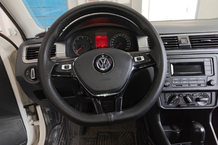 Volkswagen Santana 2019 car image #15