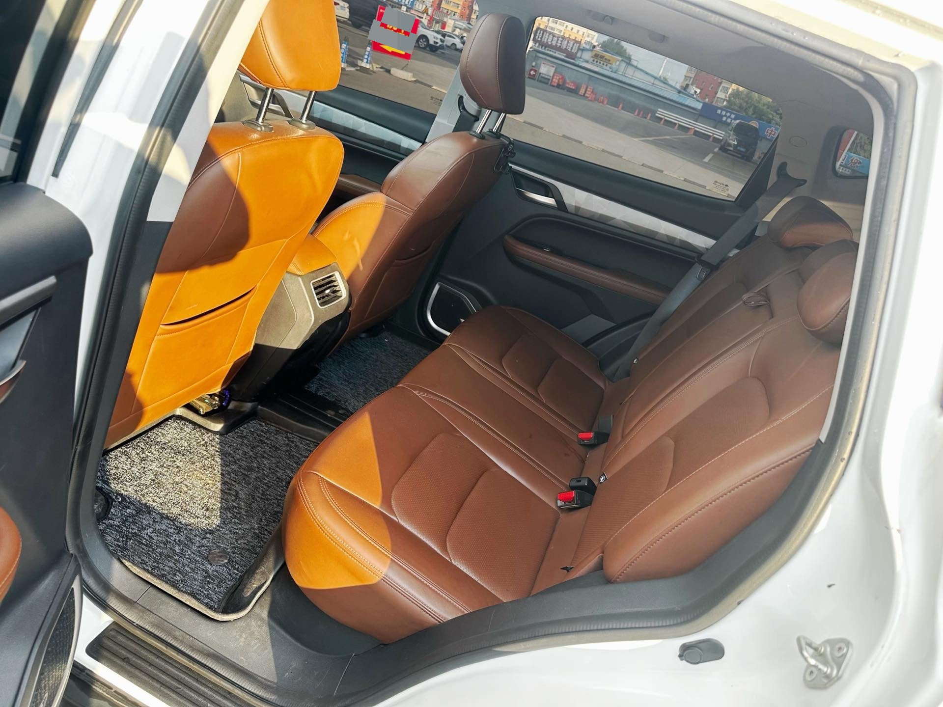 GEELY Vision X6 2023 car image #5
