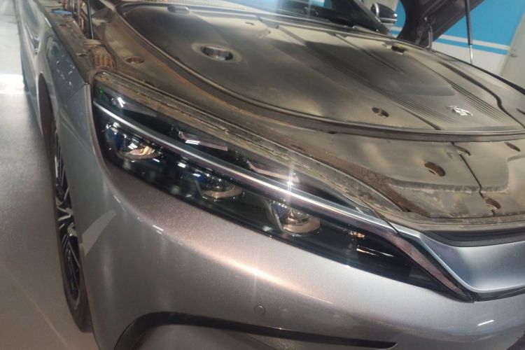 BYD Han 2023 car image #8