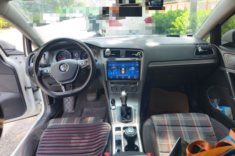 Volkswagen Golf 2016 car image #7