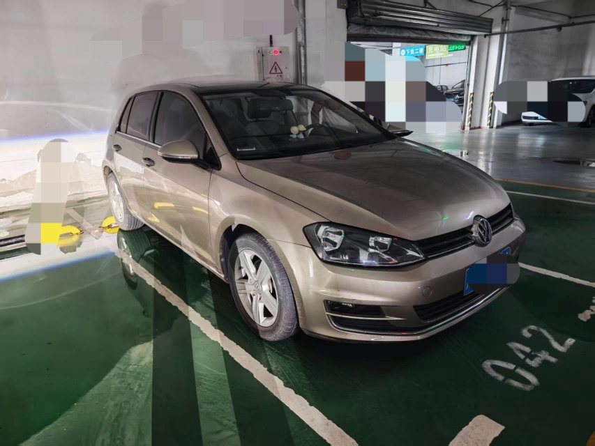 Volkswagen Golf 2015 car image #3