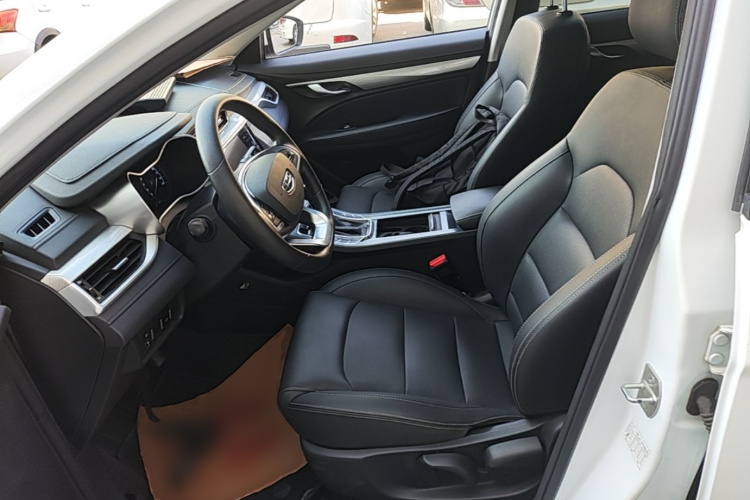 GEELY Emgrand 2021 car image #15