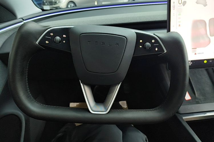 Tesla Model 3 2024 #11 Tesla Model 3 2024 car image #11
