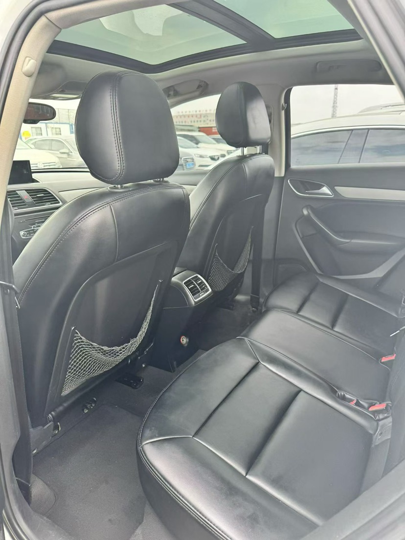 Audi Q3 2014 car image #3
