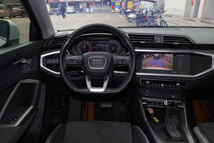 Audi Q3 2023 #19 Audi Q3 2023 car image #19