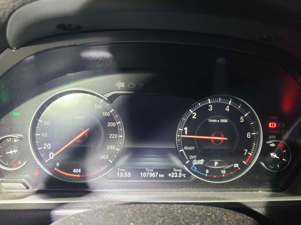 BMW 3 Series 2018 car image #6