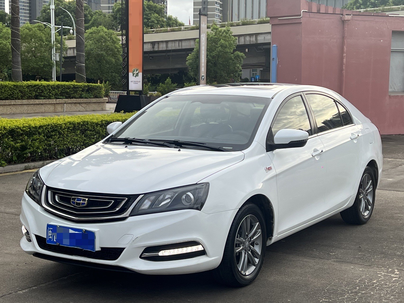 GEELY Emgrand 2017 GEELY Emgrand 2017 car image