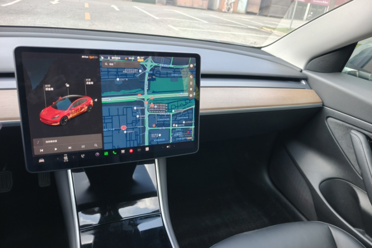 Tesla Model 3 2020 #16 Tesla Model 3 2020 car image #16