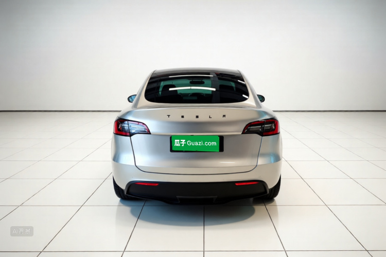 Tesla Model Y 2021 #6 Tesla Model Y 2021 car image #6