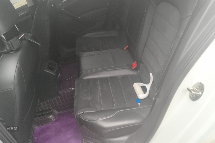 Volkswagen Golf 2019 car image #19