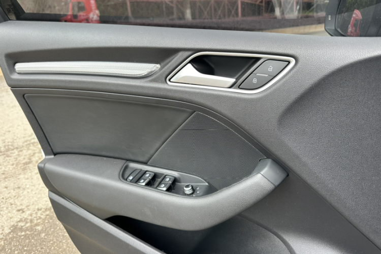 Audi A3 2020 immagine di auto #13