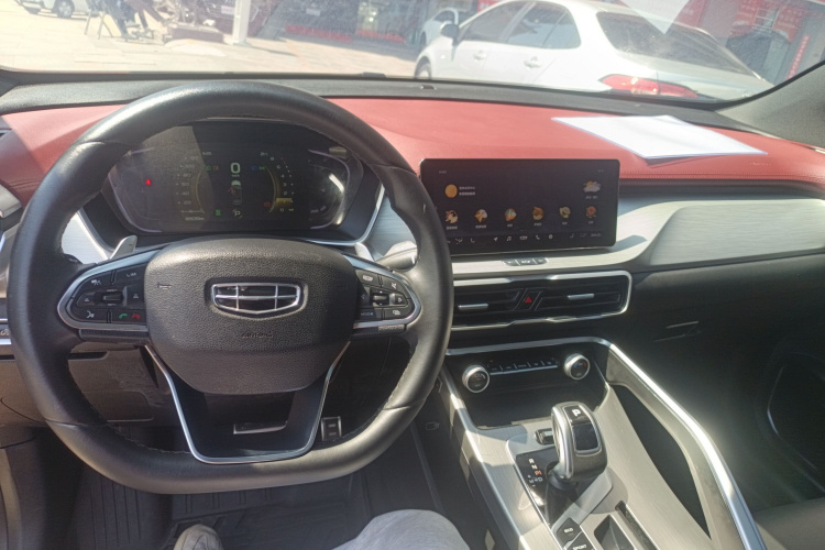 GEELY Coolray 2020 immagine di auto #10