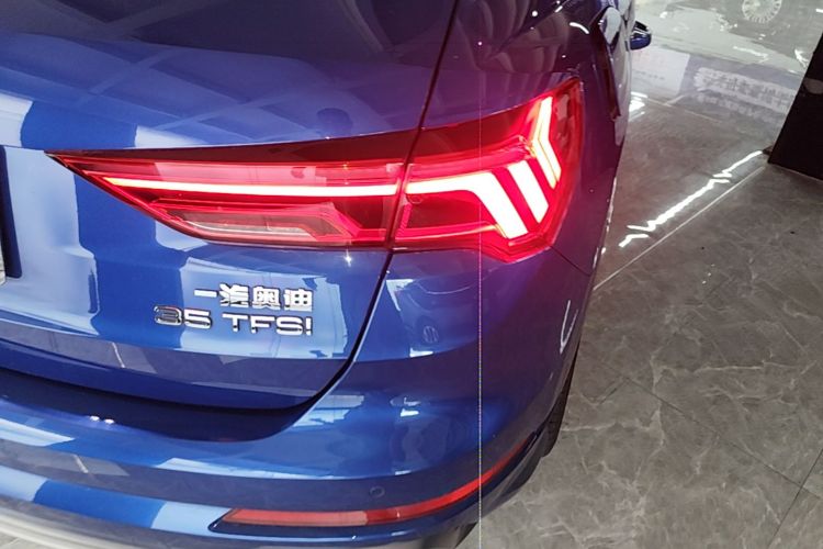 Audi Q3 2020 #8 Audi Q3 2020 car image #8