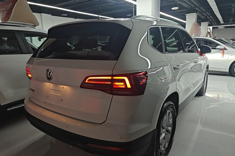 Volkswagen Tharu 2020 immagine di auto #7