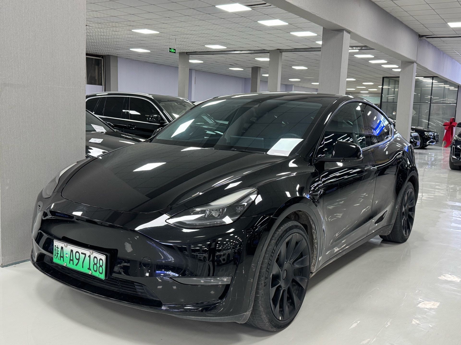 Tesla Model Y 2022 Tesla Model Y 2022 car image