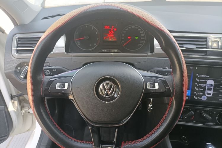 Volkswagen Santana 2019 #11 Volkswagen Santana 2019 car image #11