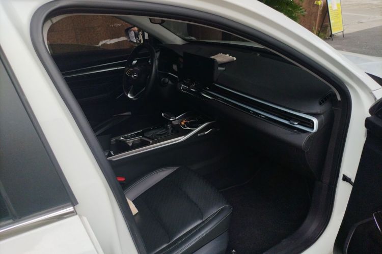 GEELY Emgrand 2022 immagine di auto #25