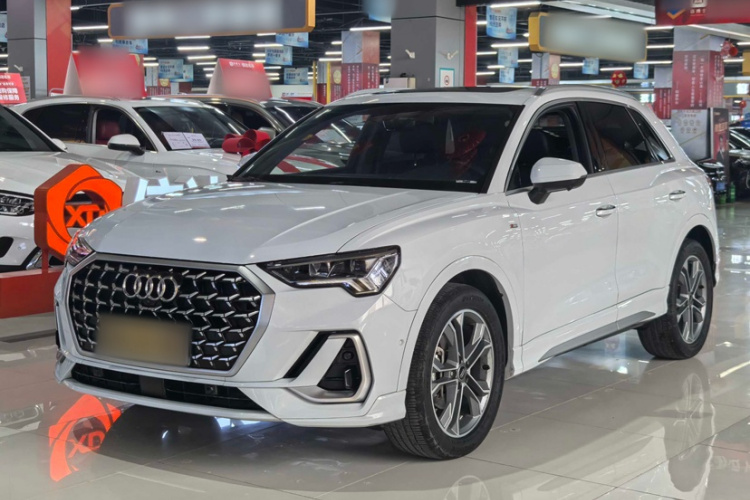 Audi Q3 2024 #2 Audi Q3 2024 car image #2