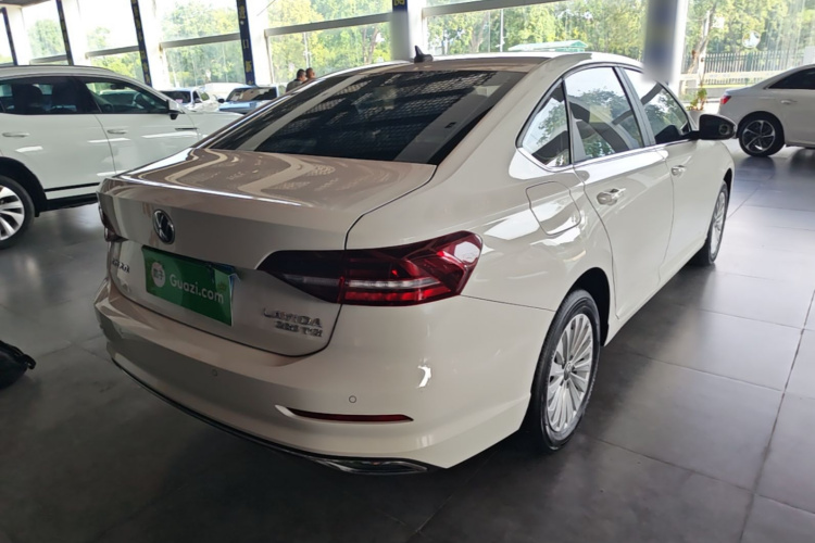 Volkswagen Lavida 2021 car image #7