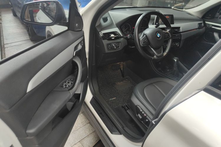 BMW X1 2017 car image #13