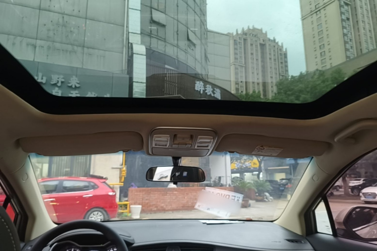 GEELY Emgrand GS 2017 car image #18