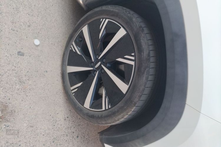 GEELY Boyue L 2022 car image #9