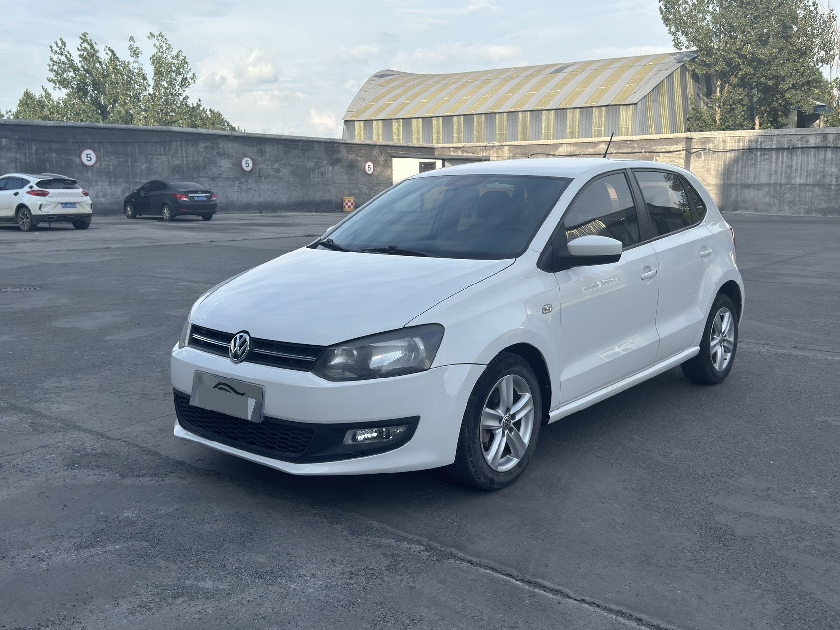 Volkswagen Polo 2012 Volkswagen Polo 2012 car image
