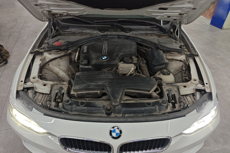BMW 3 Series 2015 #22 BMW 3 Series 2015 immagine di auto #22