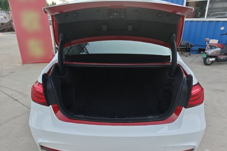 BMW 3 Series 2019 #21 BMW 3 Series 2019 car image #21