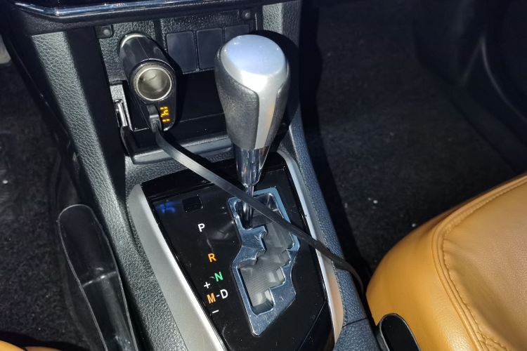 Toyota Corolla 2017 #14 Toyota Corolla 2017 car image #14