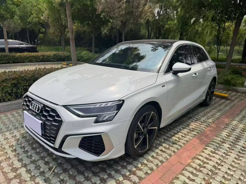 2022 2022 immagine di auto