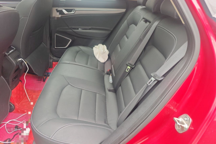 GEELY Emgrand GS 2018 car image #19