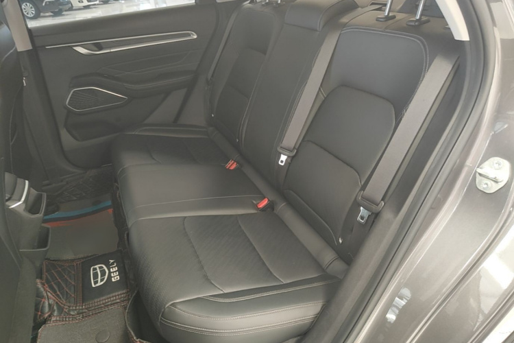 GEELY Emgrand 2023 car image #17