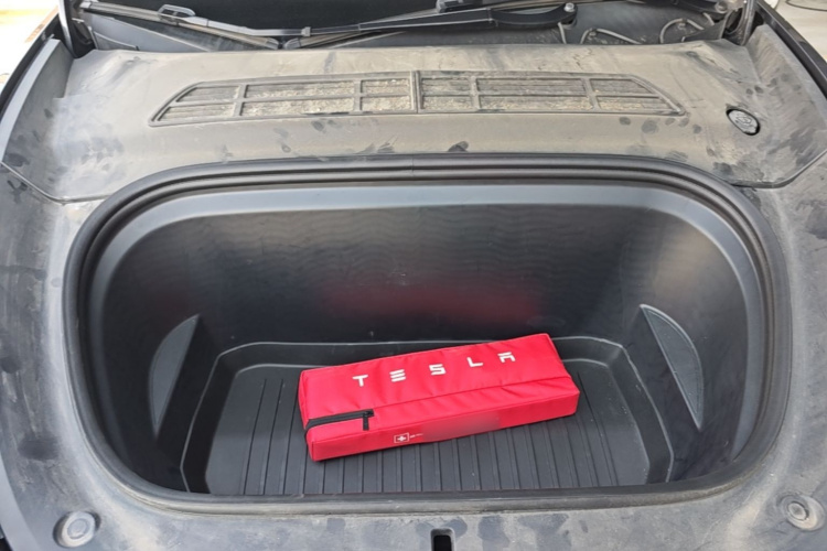 Tesla Model Y 2022 #20 Tesla Model Y 2022 car image #20