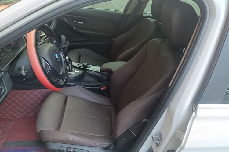 BMW 3 Series 2018 car image #15