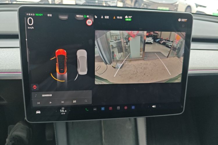 Tesla Model Y 2023 #13 Tesla Model Y 2023 car image #13