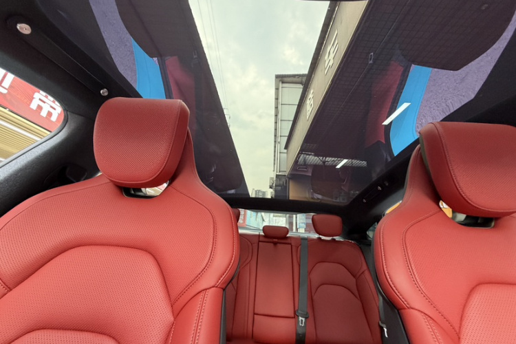 MI SU7 2025 car image #13