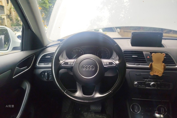 Audi Q3 2017 immagine di auto #12